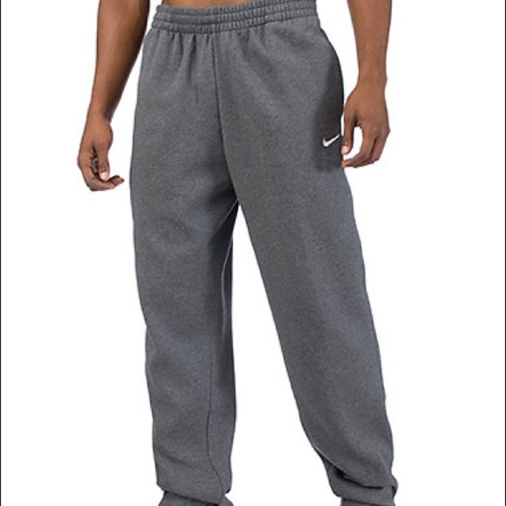 Nike men’s grey sweat pants